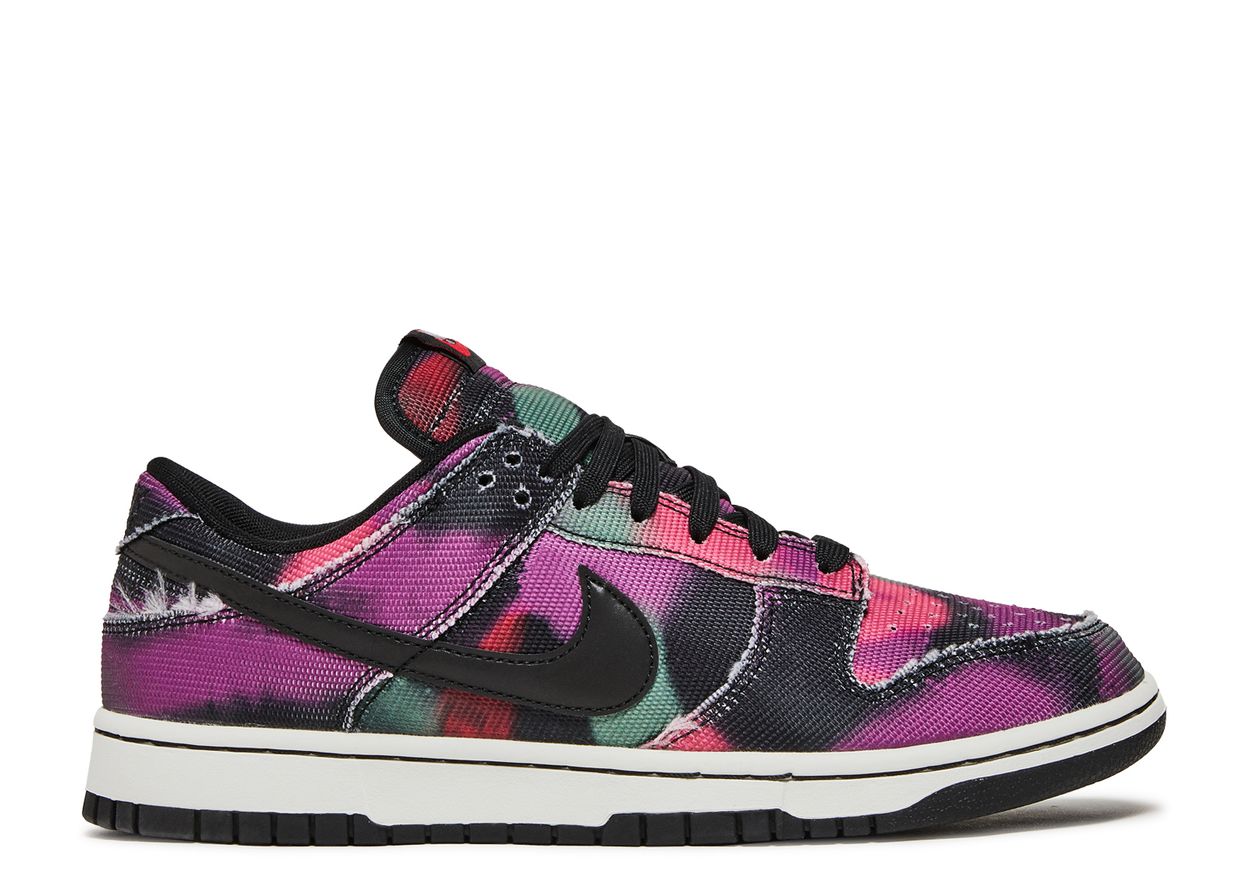 Dunk Low Graffiti Pink