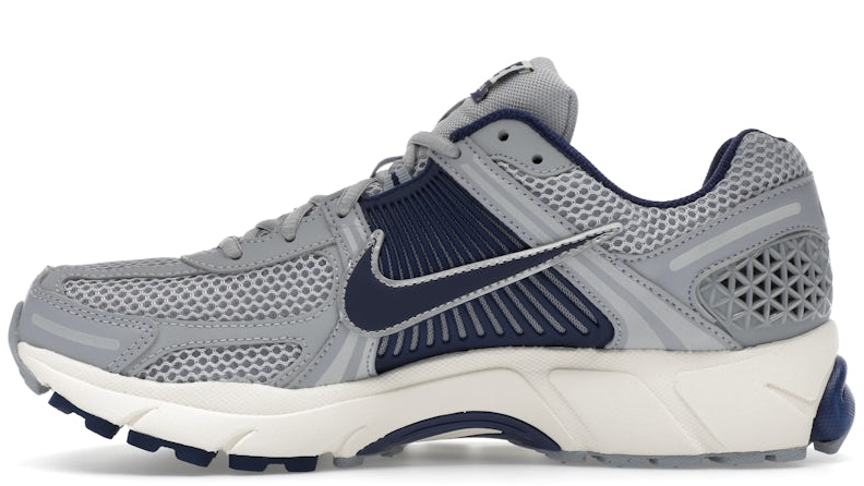 Zoom Vomero 5 Yankees