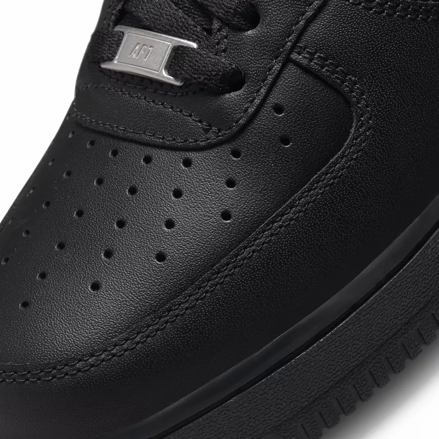 Air Force 1 Low '07 'Black Black' (2022)