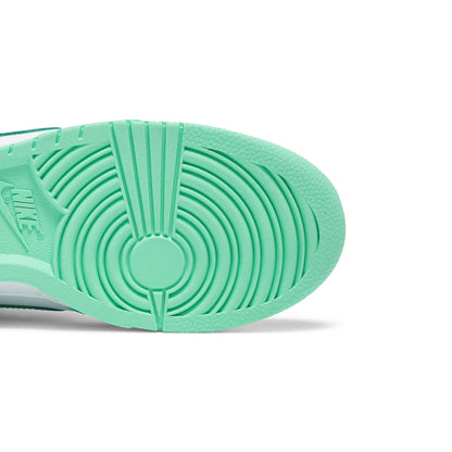 Dunk Low 'Green Glow' Women's (2021)