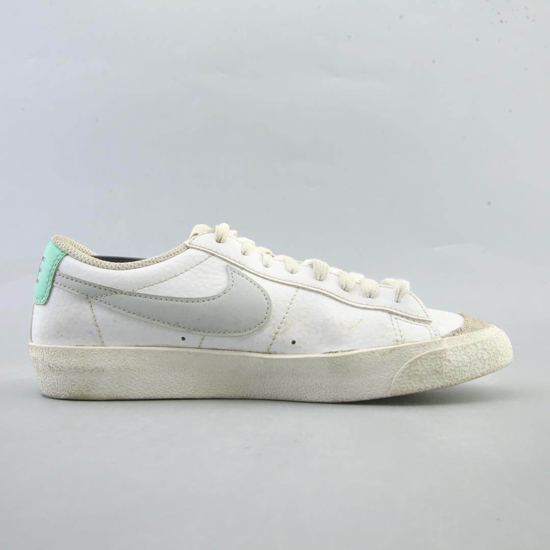 BLAZER LOW '77