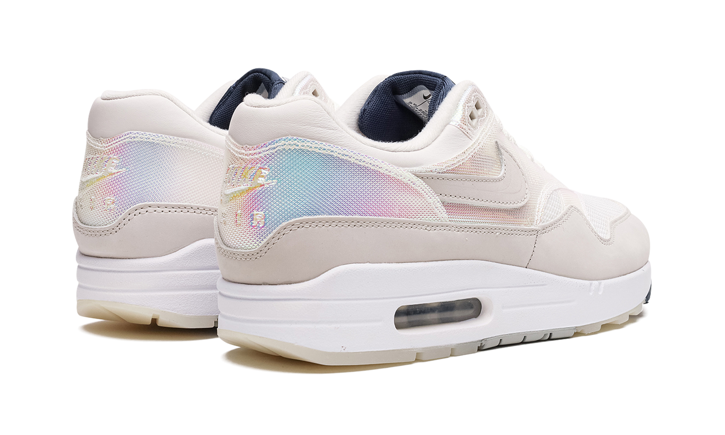 AIR MAX 1 AMD MNS WMNS "La Ville Lumière" DQ9326 100