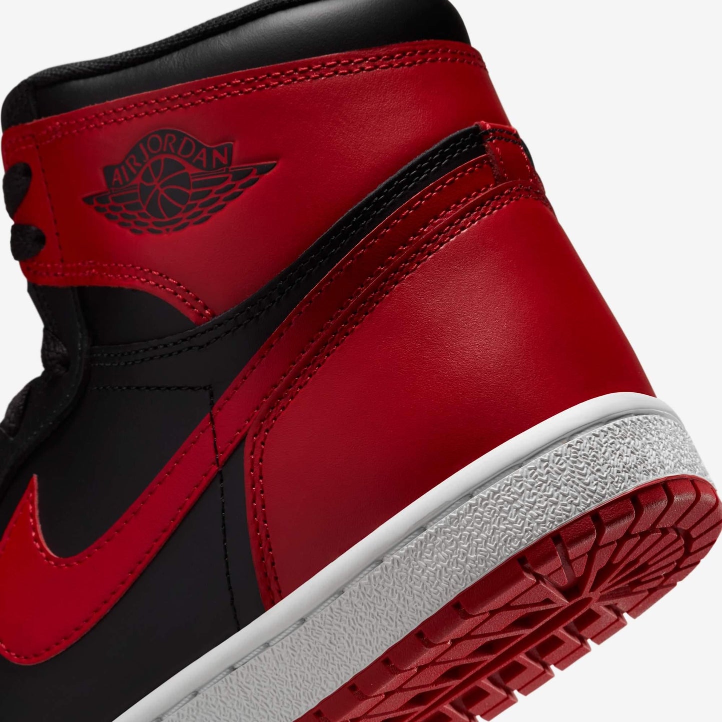 Air Jordan 1 Retro High OG '85 'Bred / Banned' (2025)