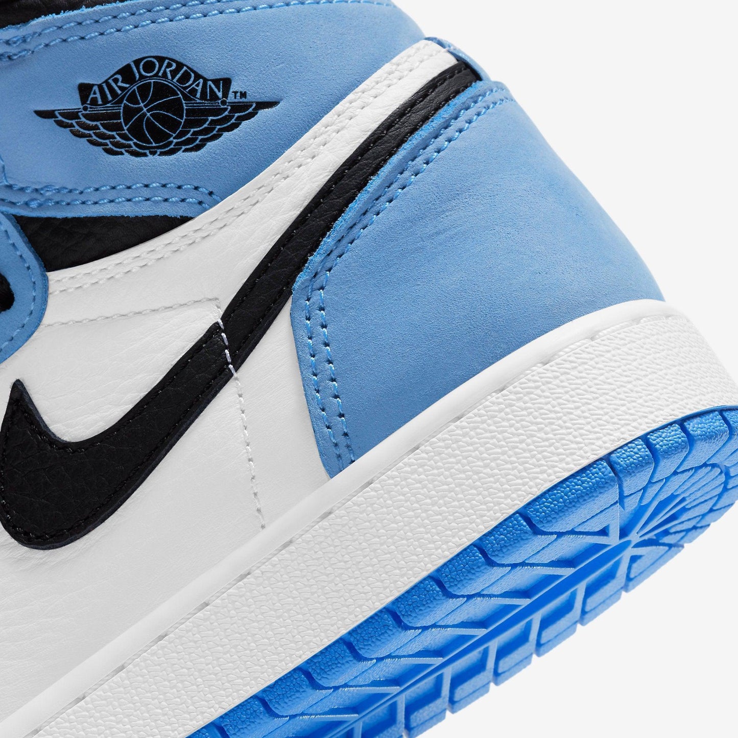 Air Jordan 1 Retro High OG 'UNC University Blue' (2021) (GS)