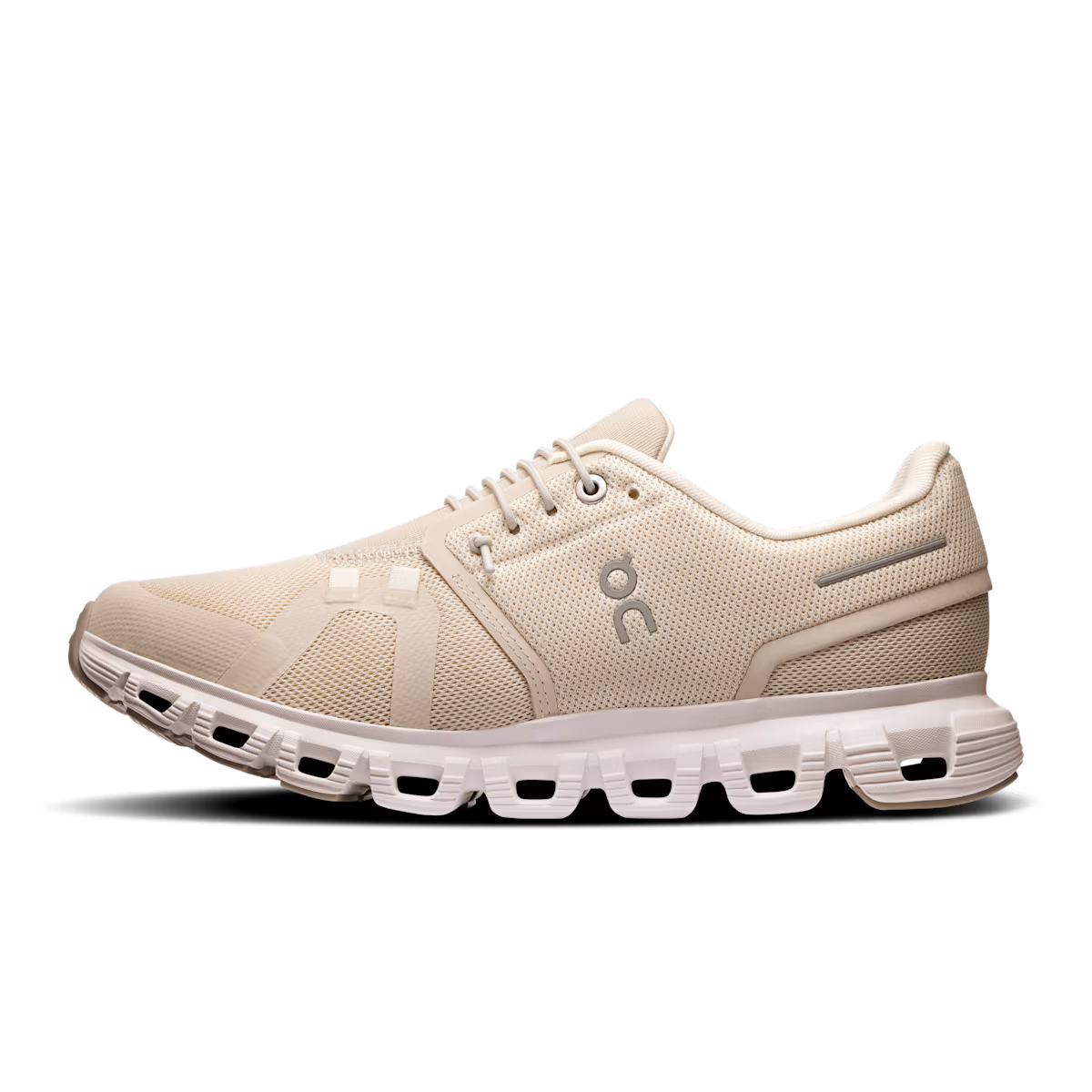 On Running Cloud 6 Pearl White