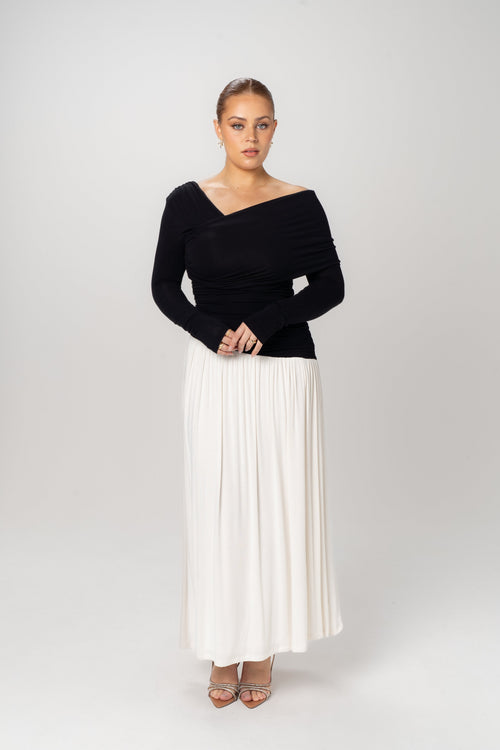 Daniela Black & White Long Sleeve Maxi