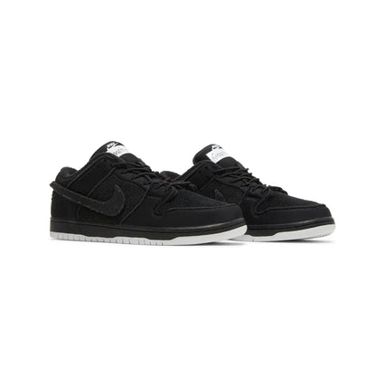 Nike SB Dunk Low x Gnarhunters 'Black' (2022)