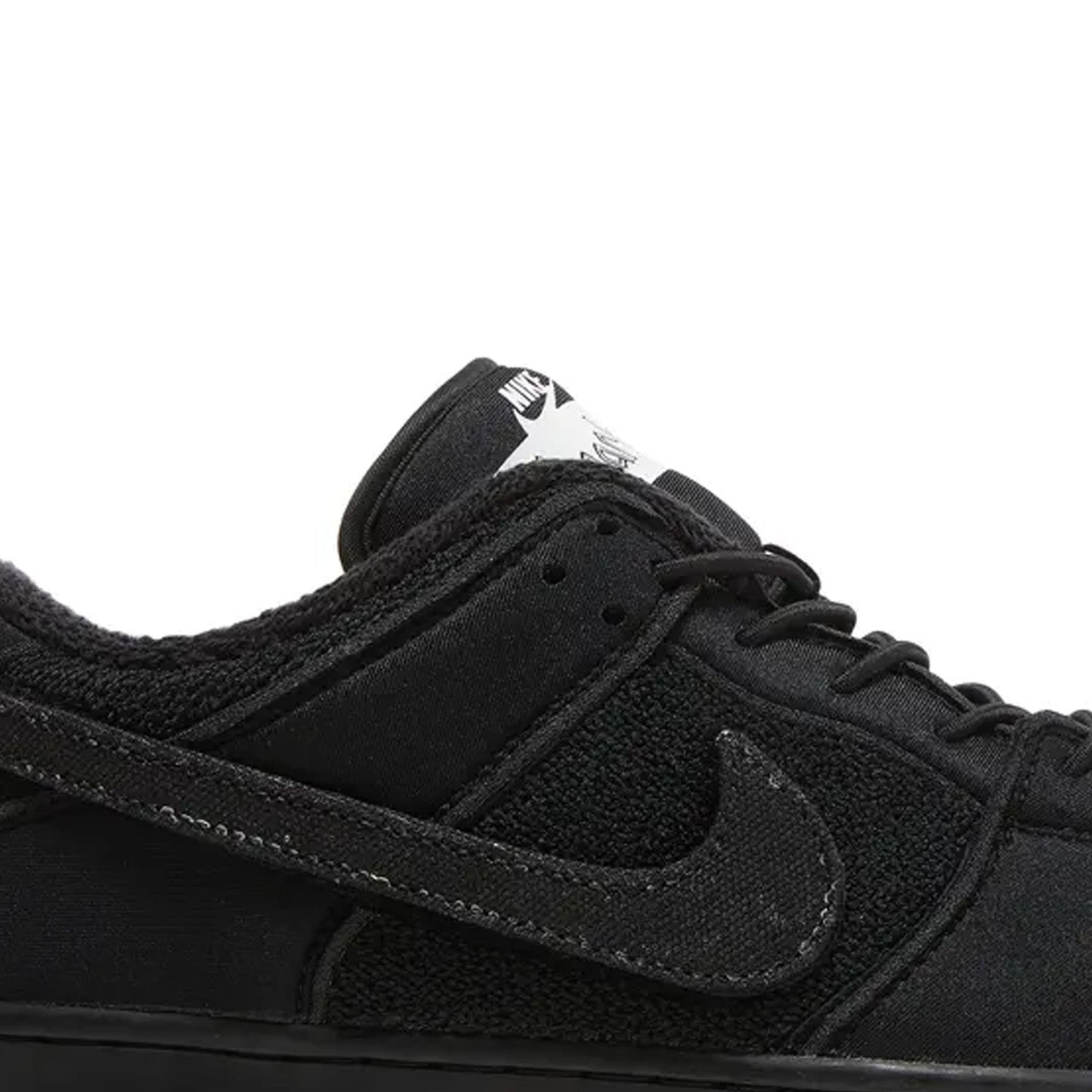 Nike SB Dunk Low x Gnarhunters 'Black' (2022)