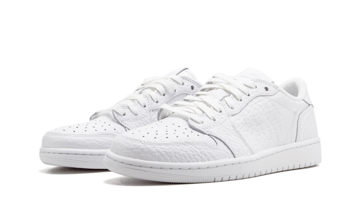 1 Retro Low NS "Triple White" 872782 100