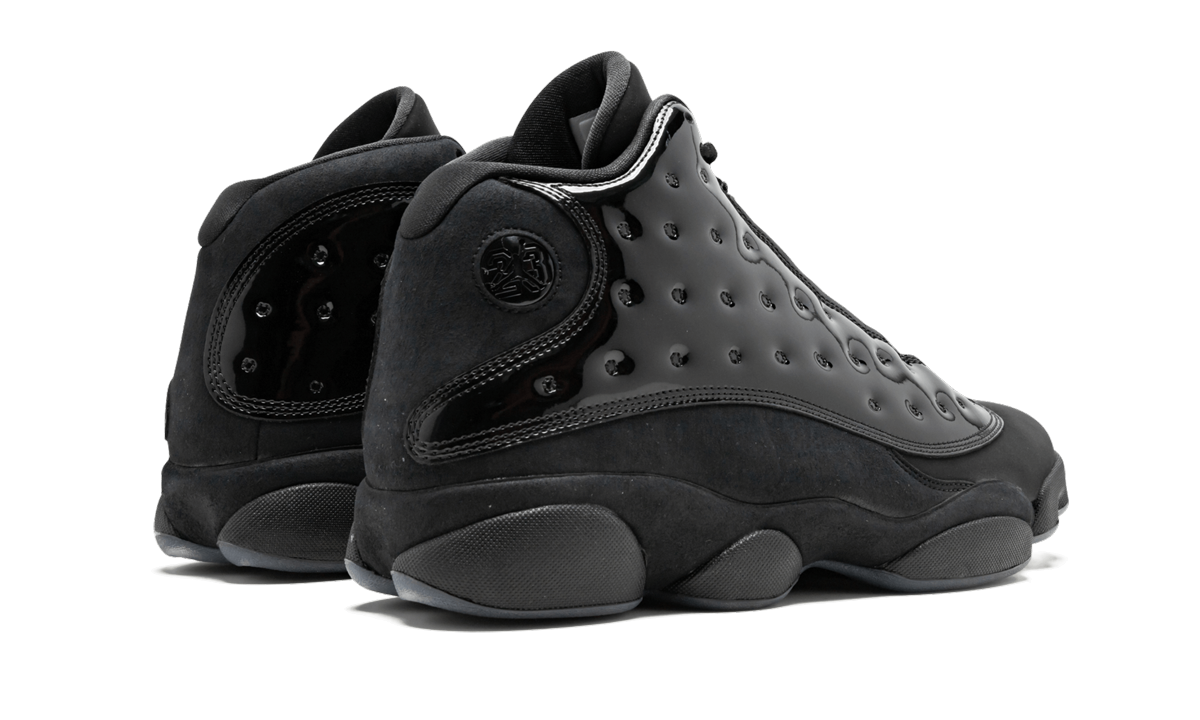 13 Retro "Cap And Gown" 414571 012