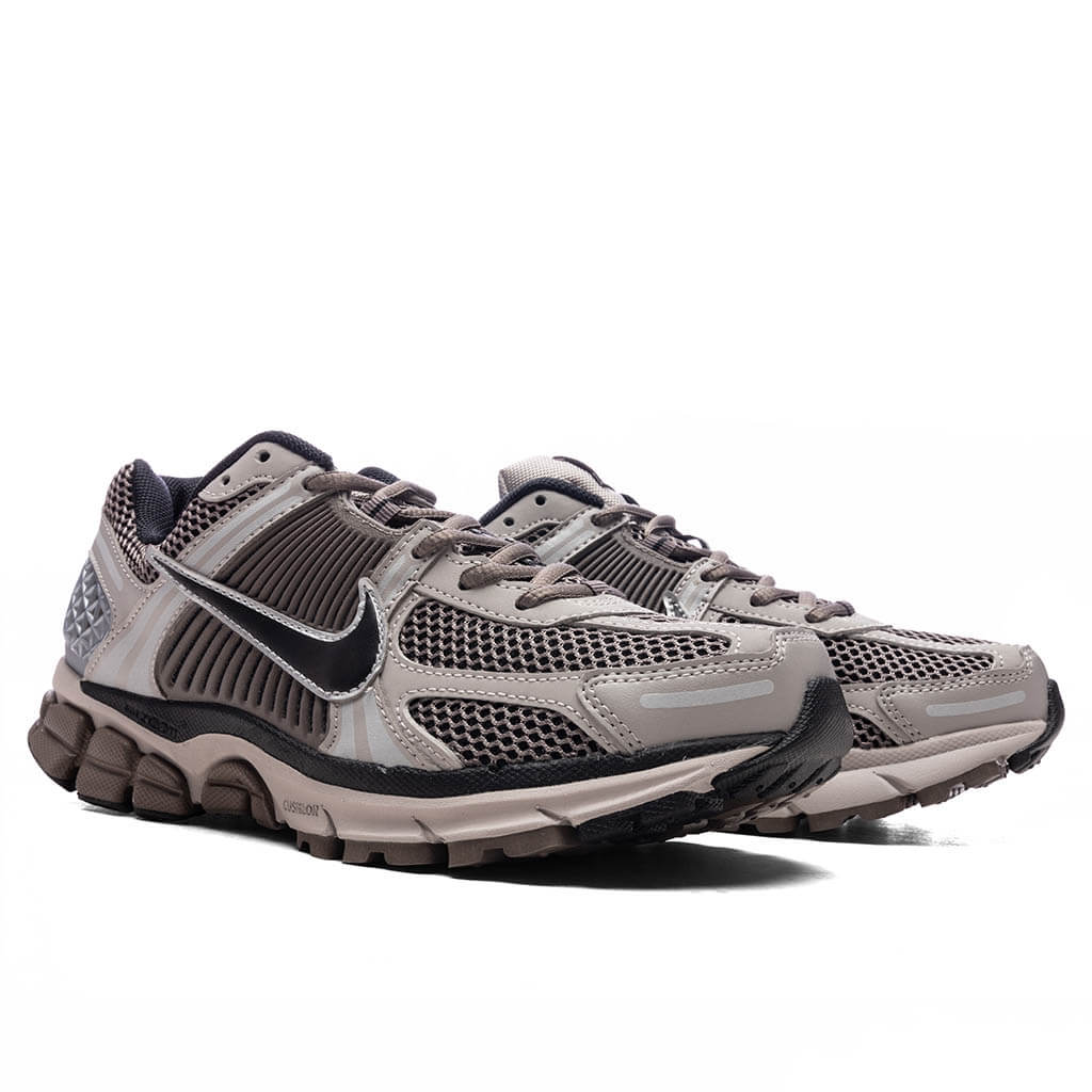 Zoom Vomero 5 - College Grey/Black/Cave Stone