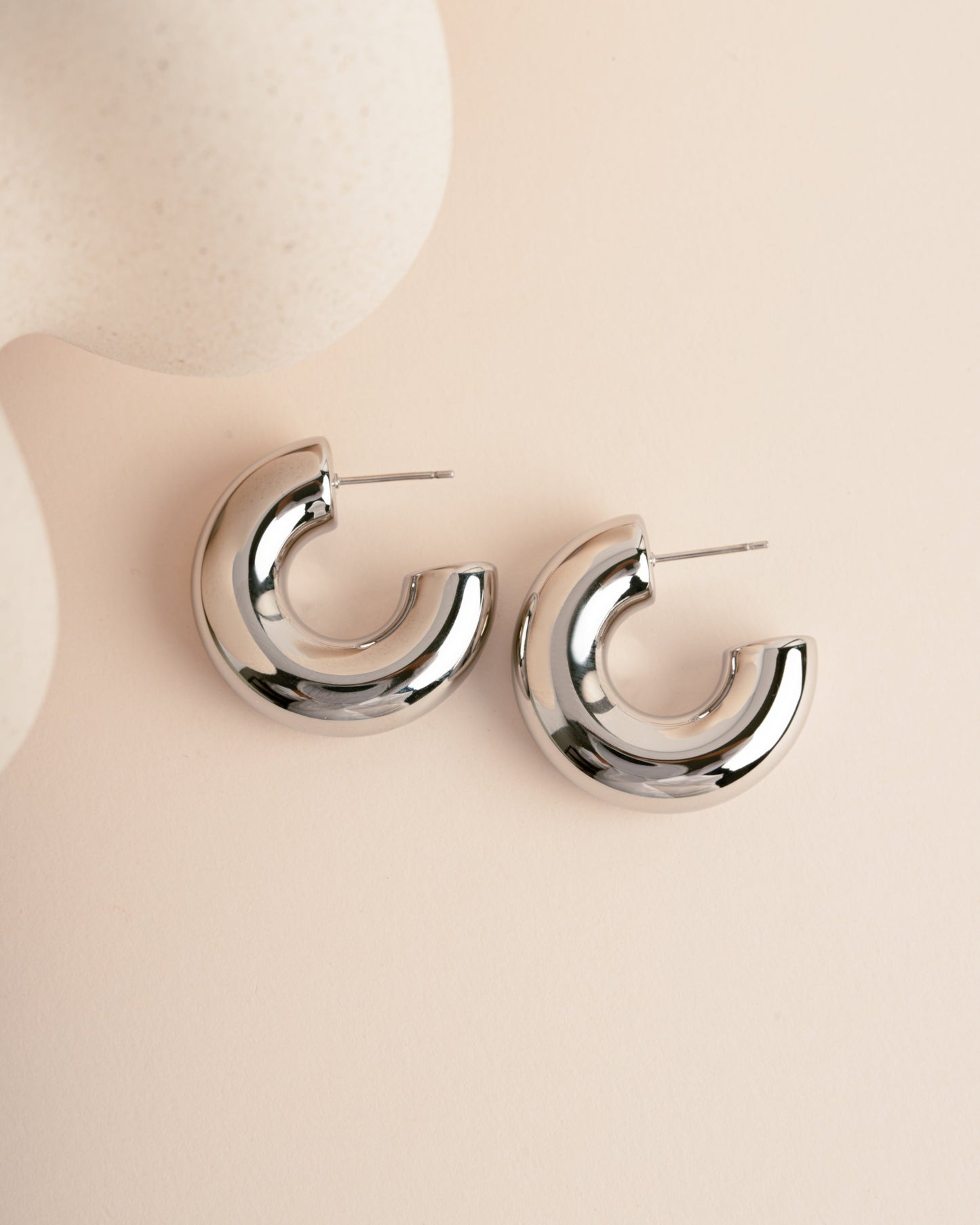 Riley Tube Hoops