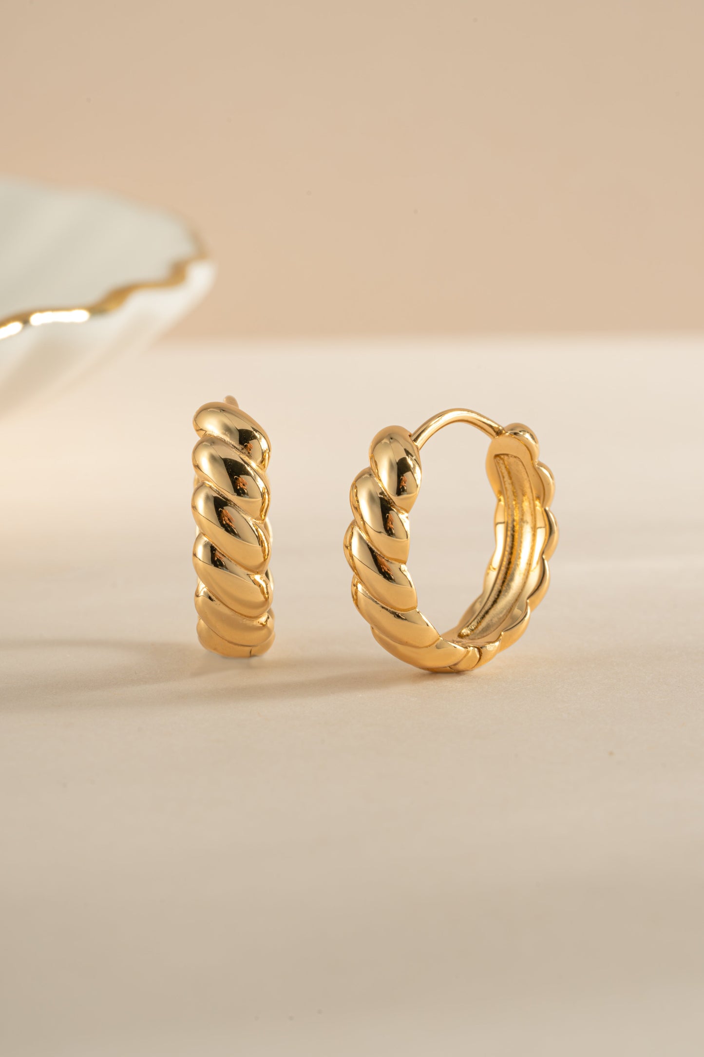 Jacky Hoop Earrings