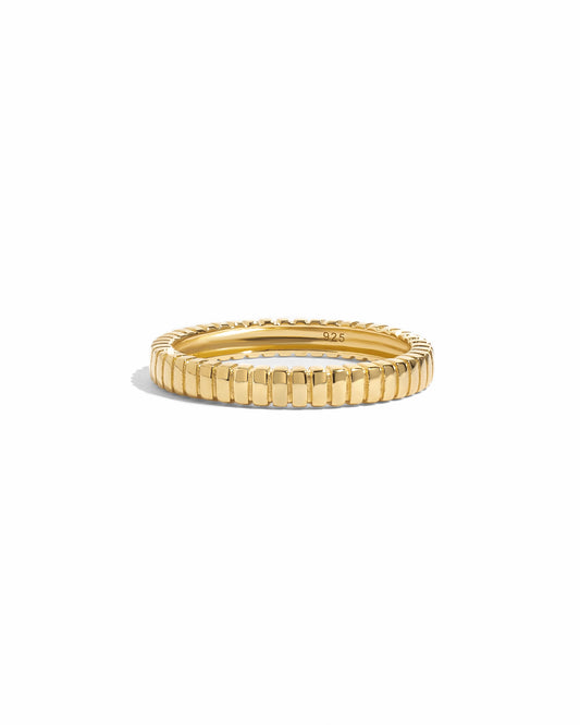 Dainty Fluted Ring