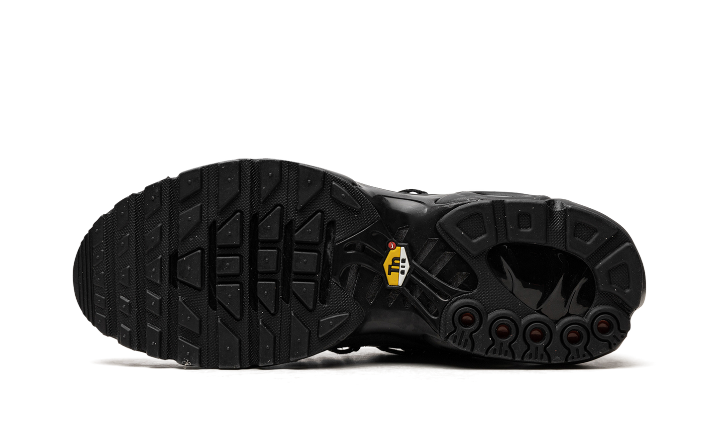 Air Max Plus Utility "Black Metallic" FD0670 001