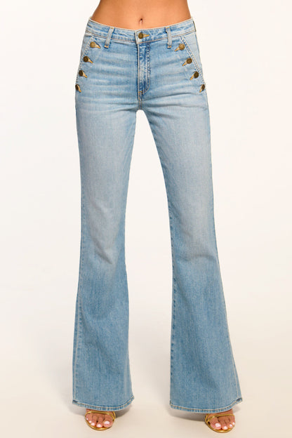 Helena High-Rise Flare Jean | LIGHT WASH