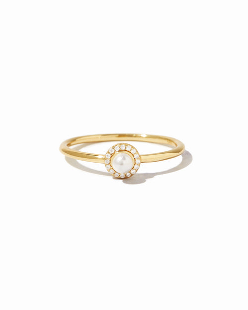 Solitaire Pearl Ring