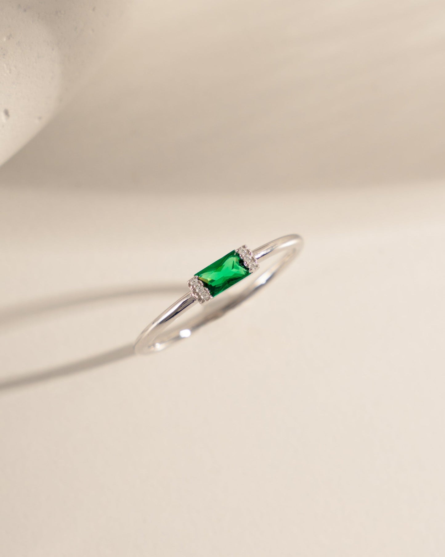 Emerald Simple Baguette Ring