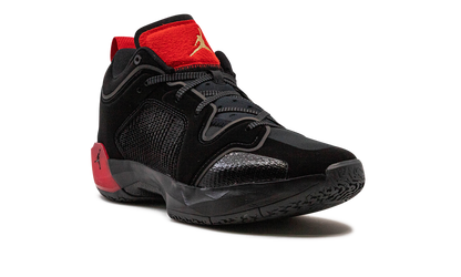 37 Low "Bred" DQ4122 007